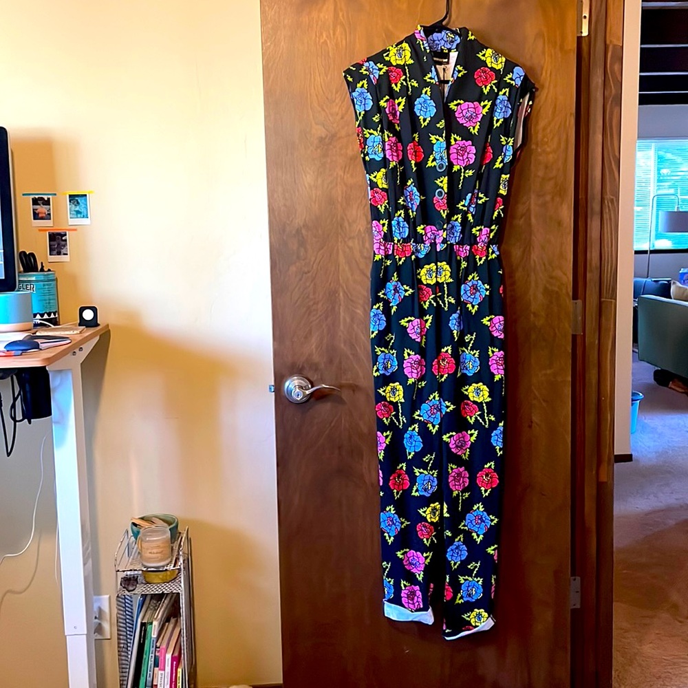 nooworks jumpsuit. Modern bright roses print on black premium cotton. Size M.